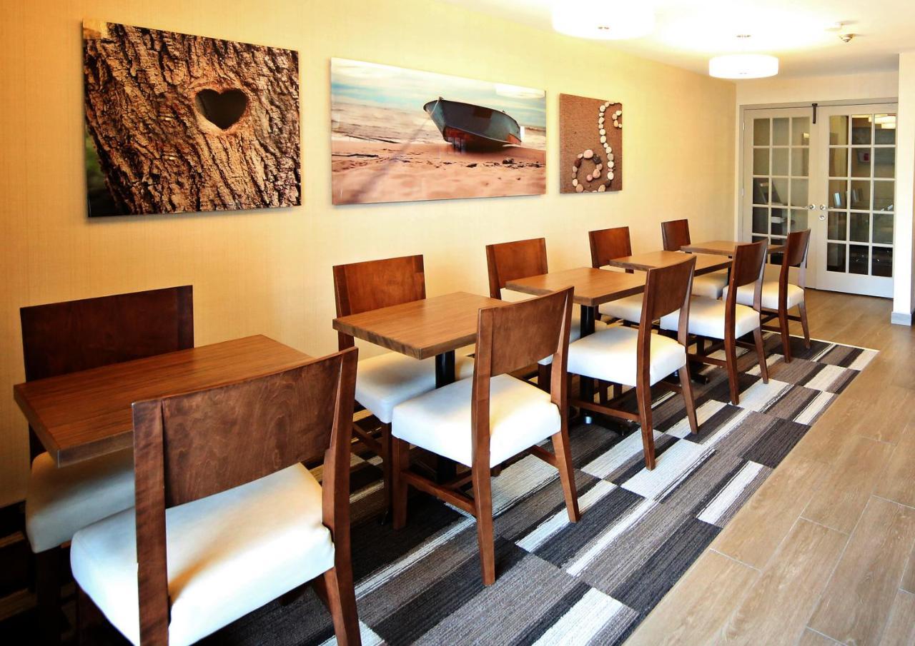 Waterfront Inn New Liskeard 외부 사진