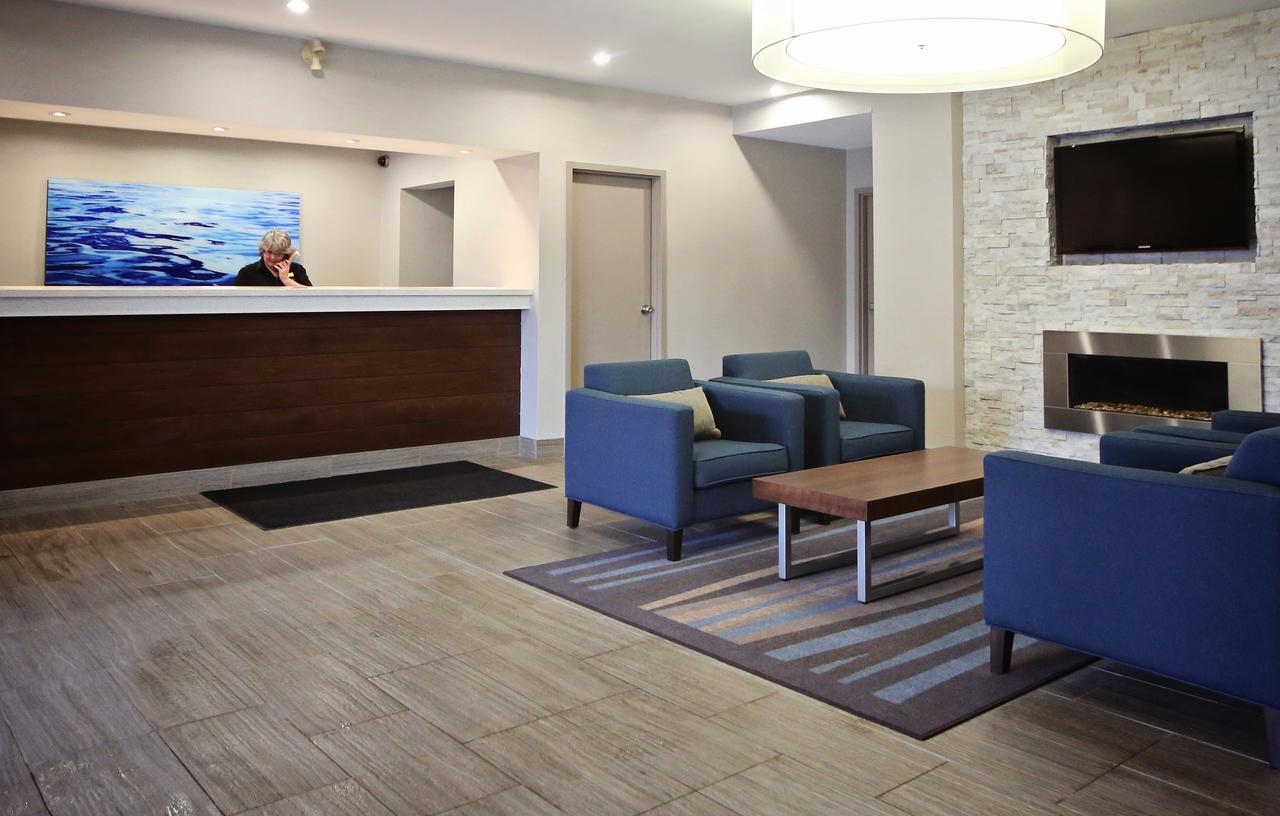 Waterfront Inn New Liskeard 외부 사진