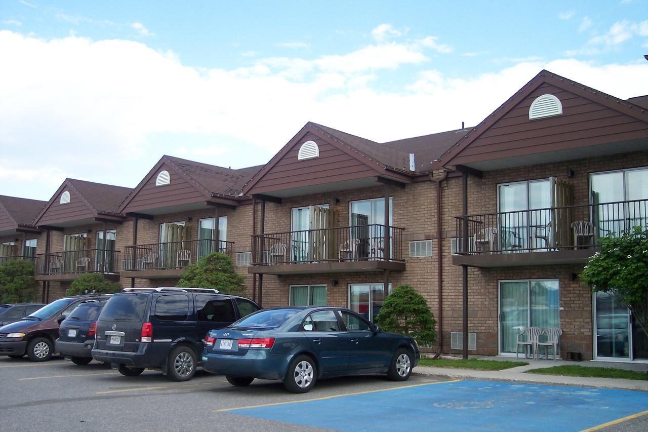Waterfront Inn New Liskeard 외부 사진