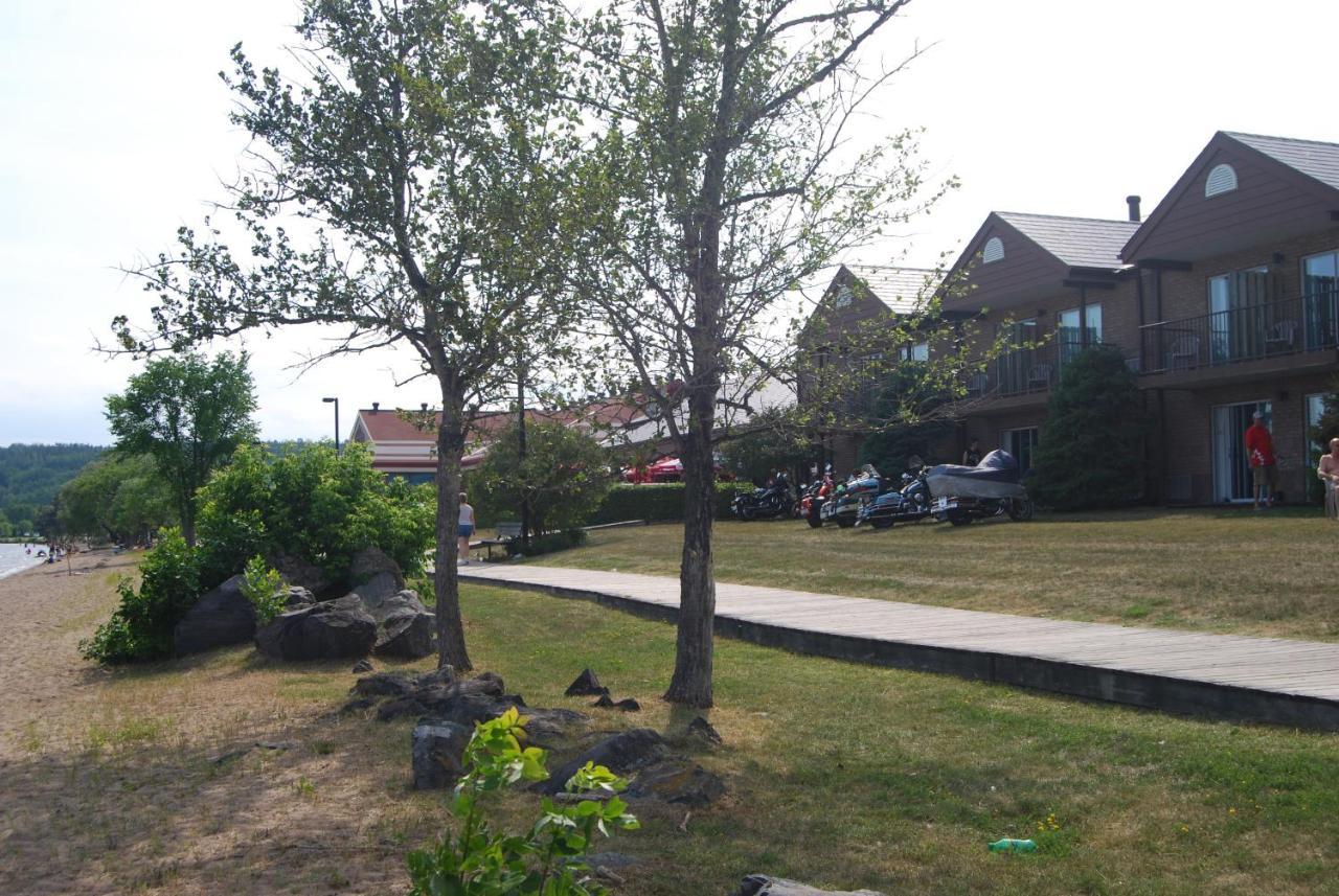 Waterfront Inn New Liskeard 외부 사진